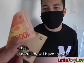 Amateur latin delivery guy earns some extra tip